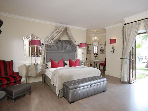 Hotel Heinitzburg - Bedroom